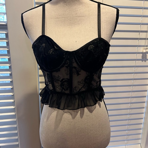 Spaghetti Straps Camis Ruffle Trim floral pattern Corset Bustier Top size S - Picture 2 of 9